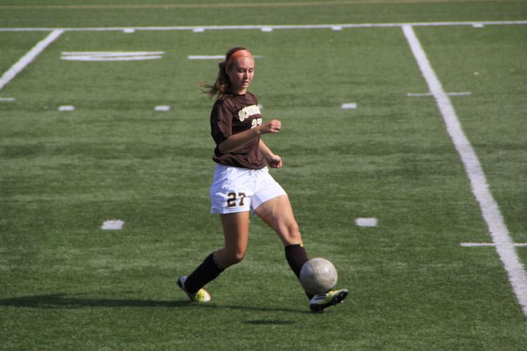 Mustang Soccer Tops Minnesota-Crookston