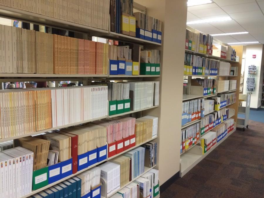 Library Assessing Main Floor Space